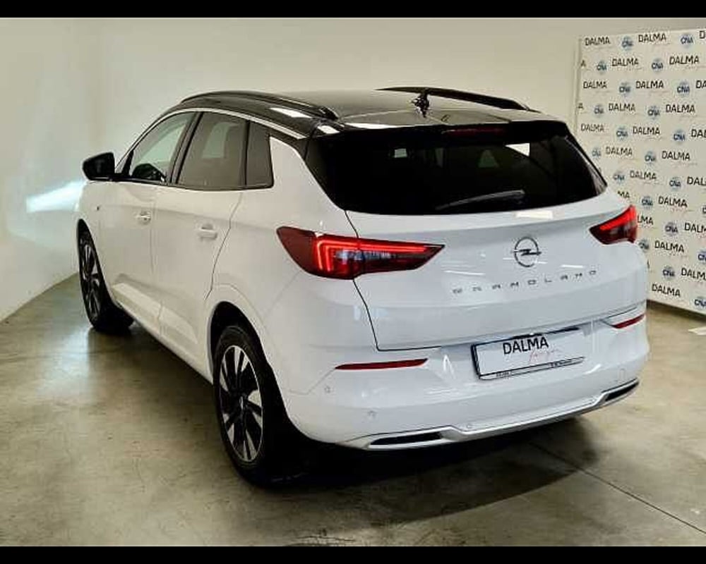 Opel Grandland usata a Milano (16)