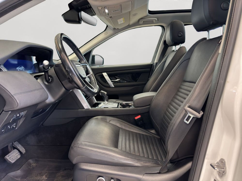 Land Rover Discovery Sport usata a Latina (11)