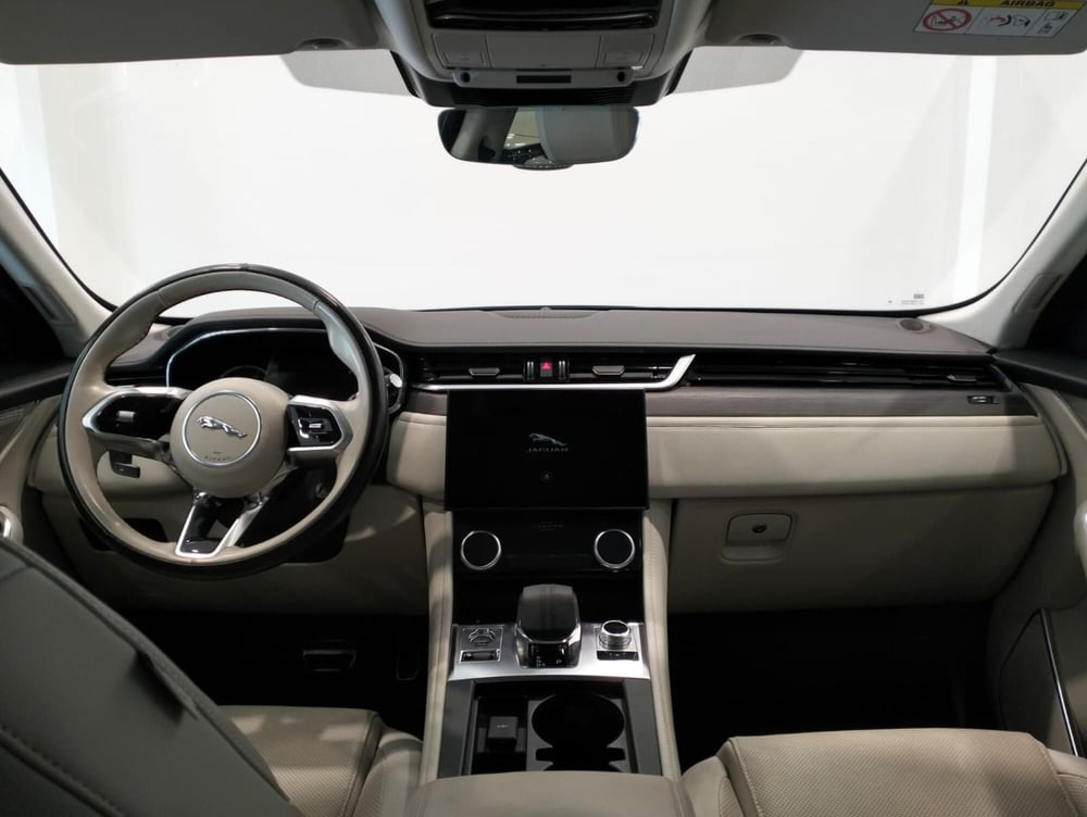 Jaguar F-Pace usata a Cosenza (4)