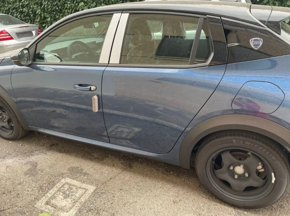 Lancia Ypsilon nuova a Latina (3)