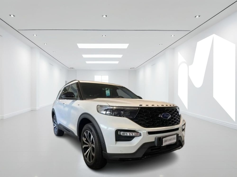 Ford Explorer nuova a Latina