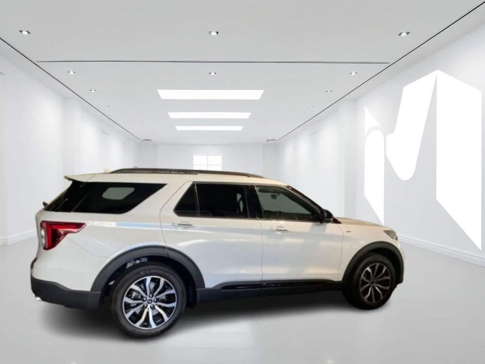 Ford Explorer nuova a Latina (2)