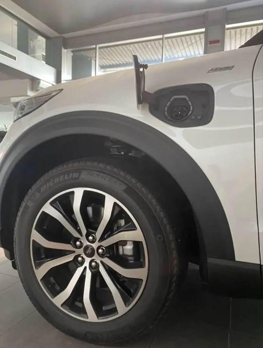 Ford Explorer nuova a Latina (6)