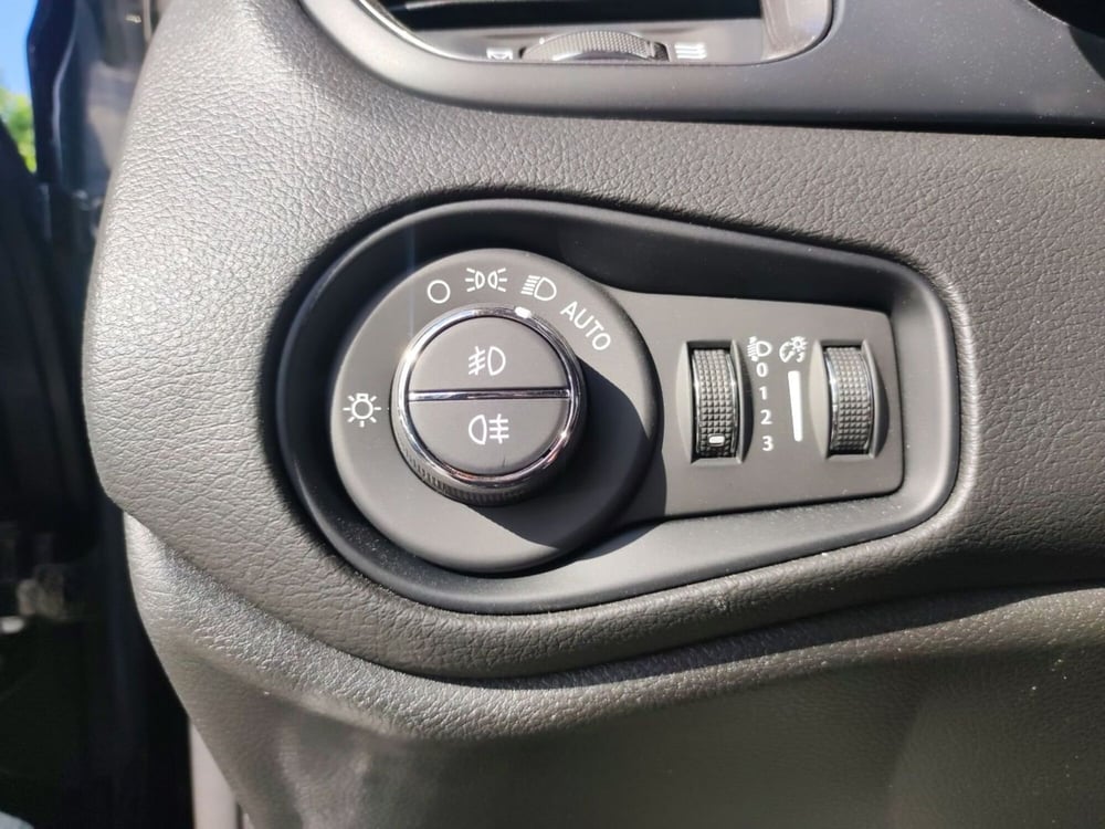 Jeep Renegade nuova a Roma (16)