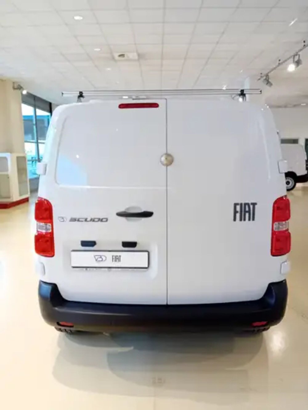 Fiat Scudo Furgone nuova a Milano (5)
