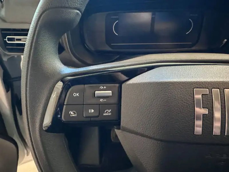 Fiat Doblò Furgone nuova a Milano (10)