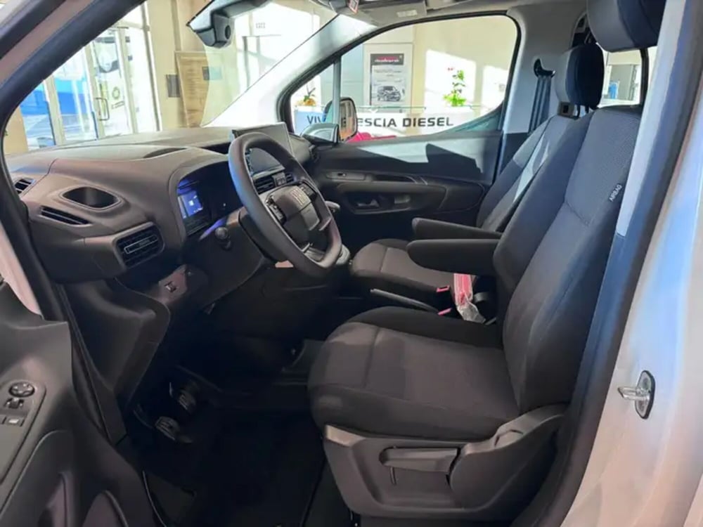 Fiat Doblò Furgone nuova a Milano (11)
