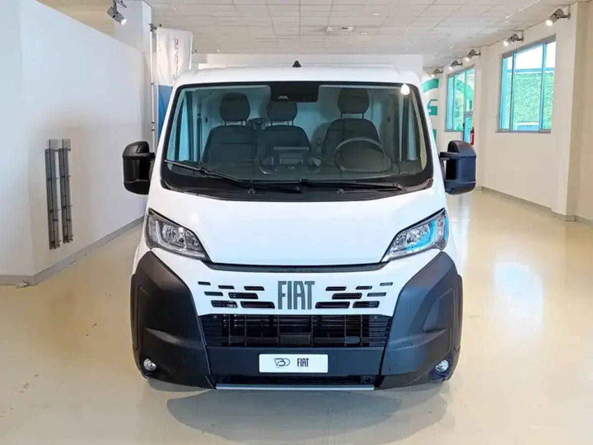 Fiat Ducato Furgone Vetrato nuova a Milano (2)