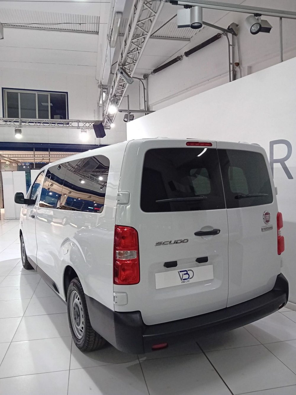 Fiat Scudo Furgone nuova a Milano (7)