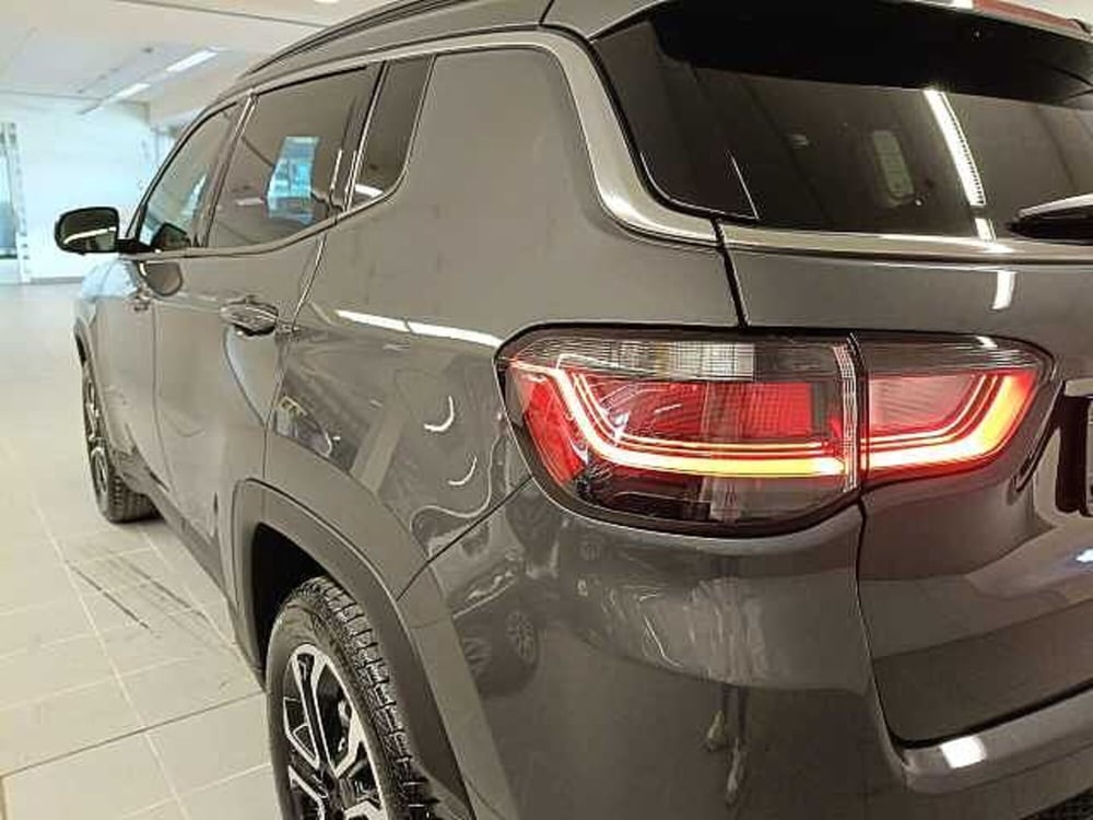 Jeep Compass nuova a Teramo (9)