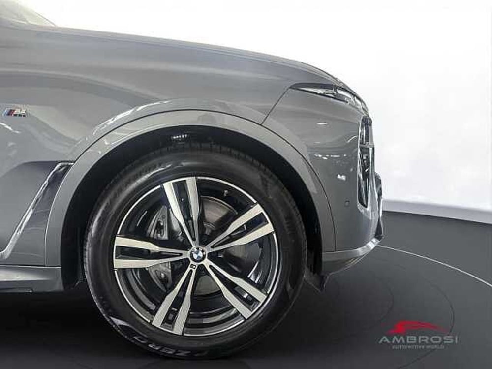 BMW X7 nuova a Viterbo (18)