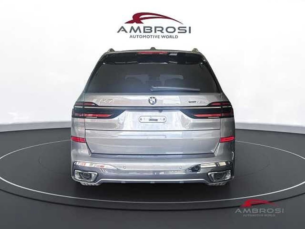 BMW X7 nuova a Viterbo (8)