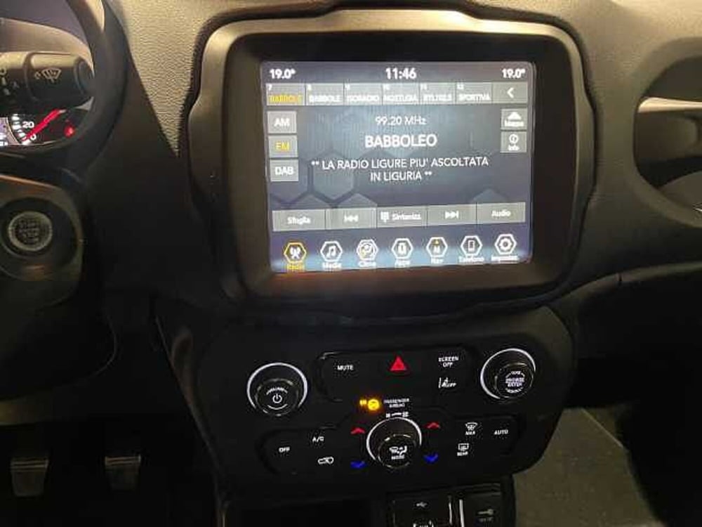 Jeep Renegade usata a Genova (13)