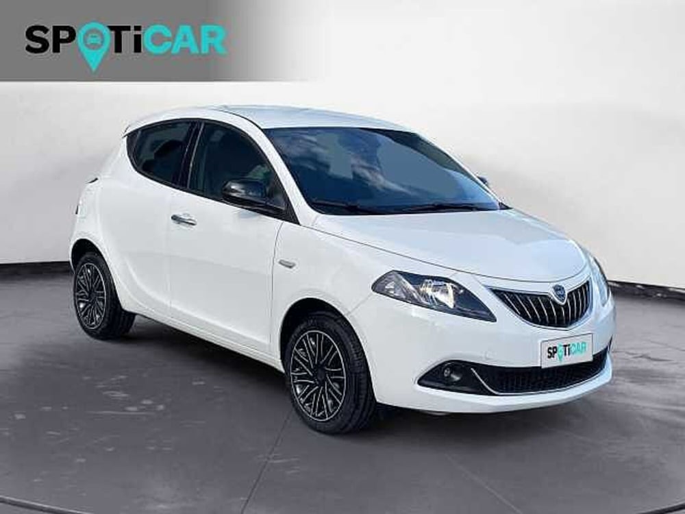 Lancia Ypsilon nuova a Treviso (3)