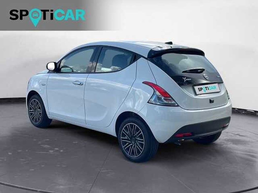 Lancia Ypsilon nuova a Treviso (7)