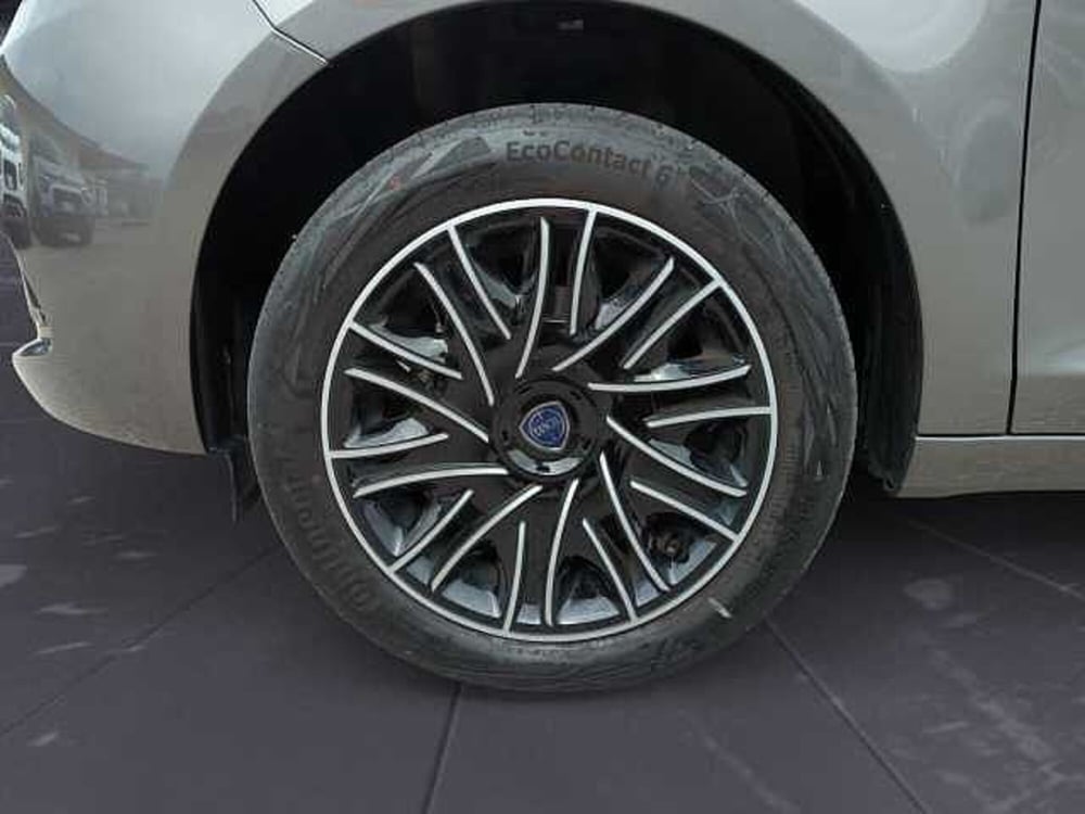 Lancia Ypsilon usata a Treviso (13)
