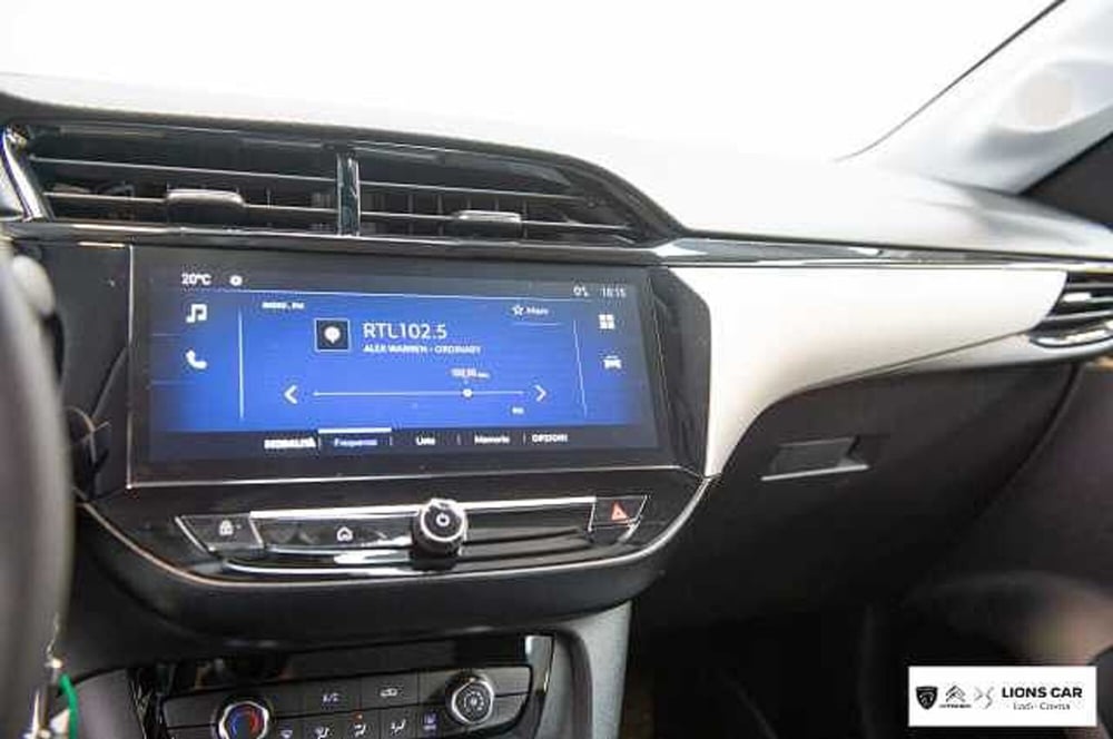 Opel Corsa nuova a Lodi (17)