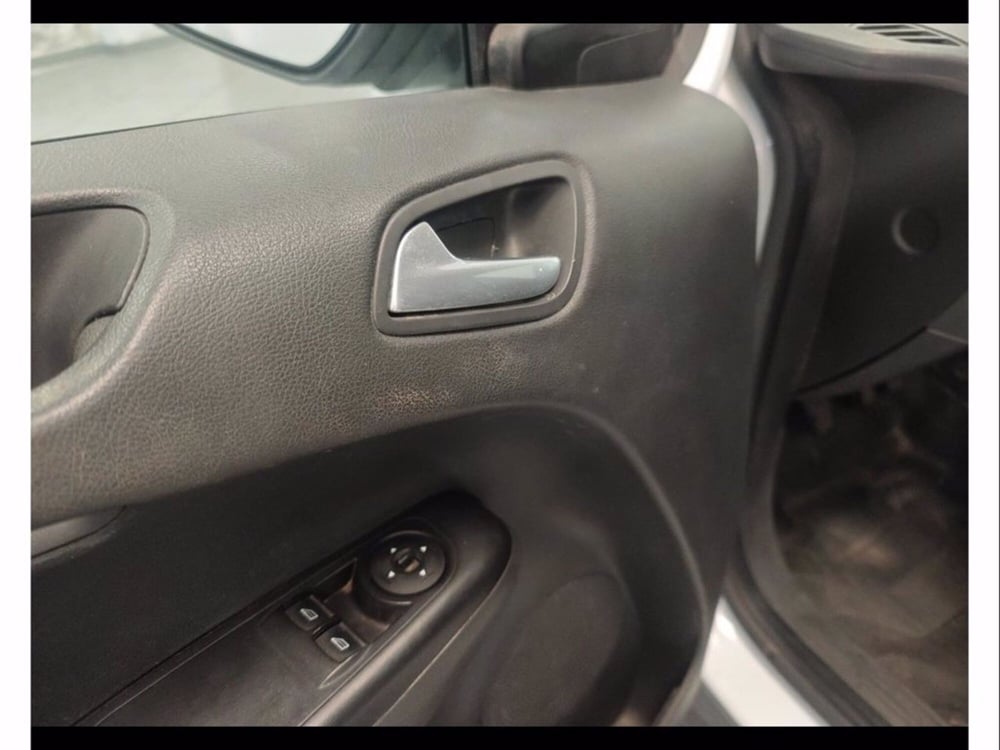 Ford Transit Courier usata a Catania (10)