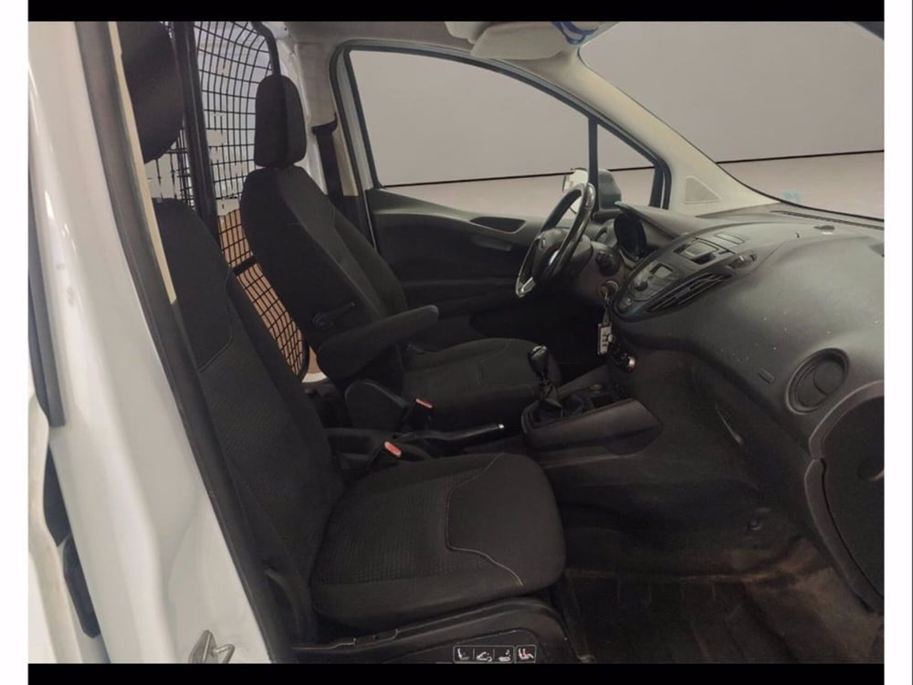 Ford Transit Courier usata a Catania (13)