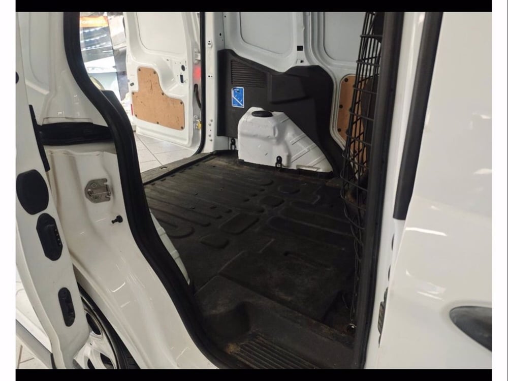 Ford Transit Courier usata a Catania (14)
