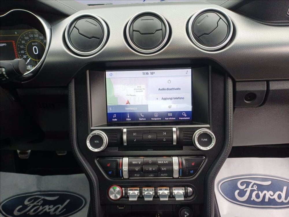 Ford Mustang Coupé usata a Milano (11)
