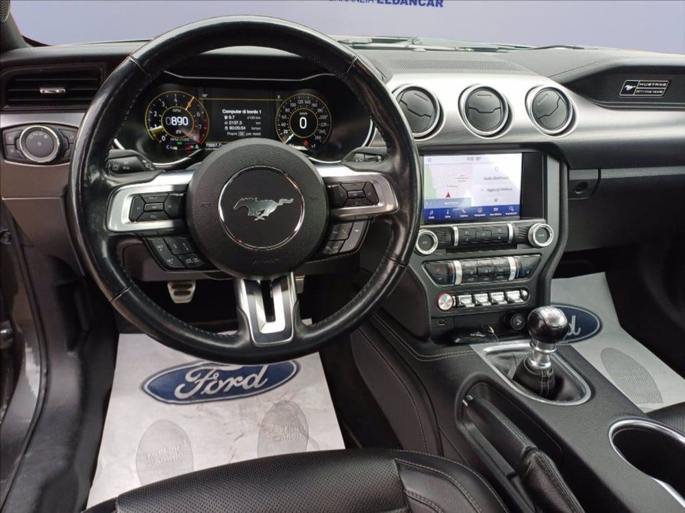 Ford Mustang Coupé usata a Milano (13)