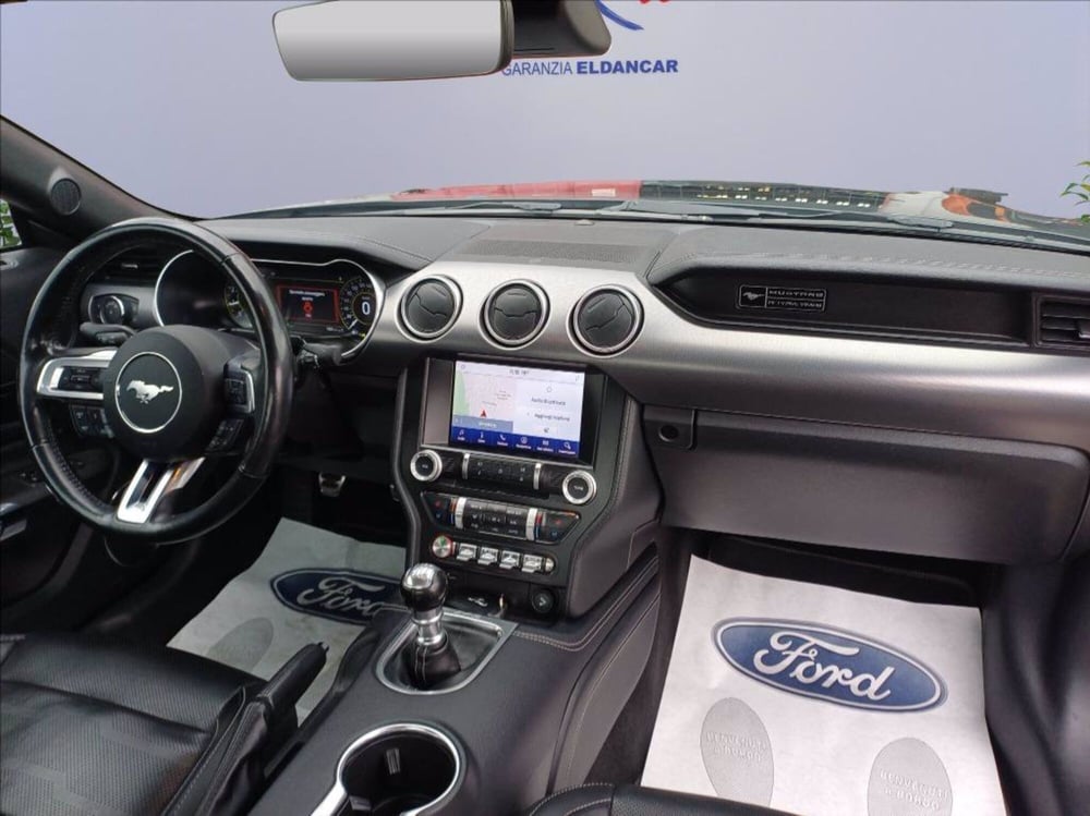 Ford Mustang Coupé usata a Milano (14)