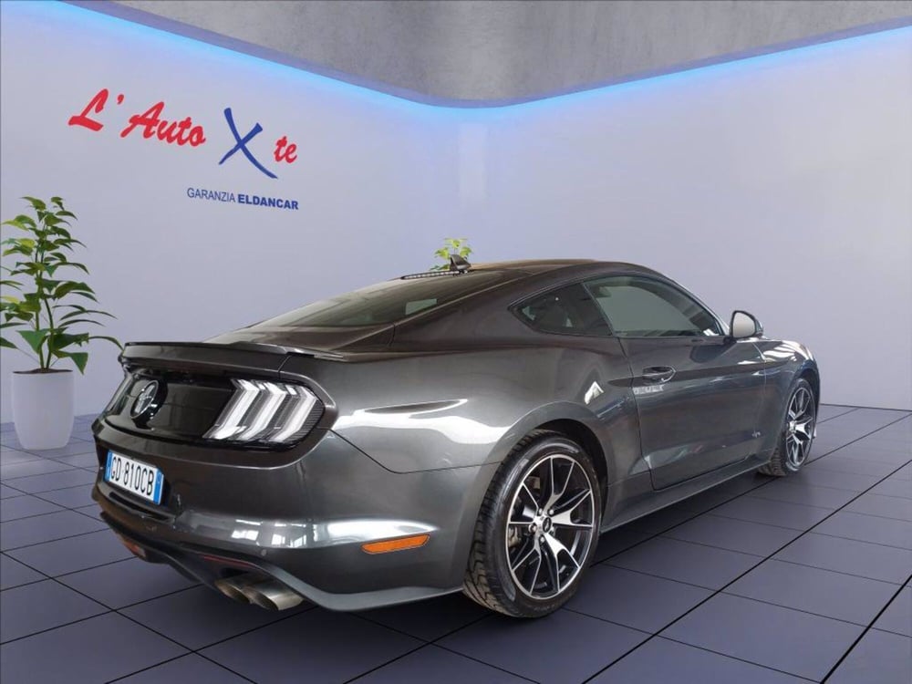 Ford Mustang Coupé usata a Milano (7)