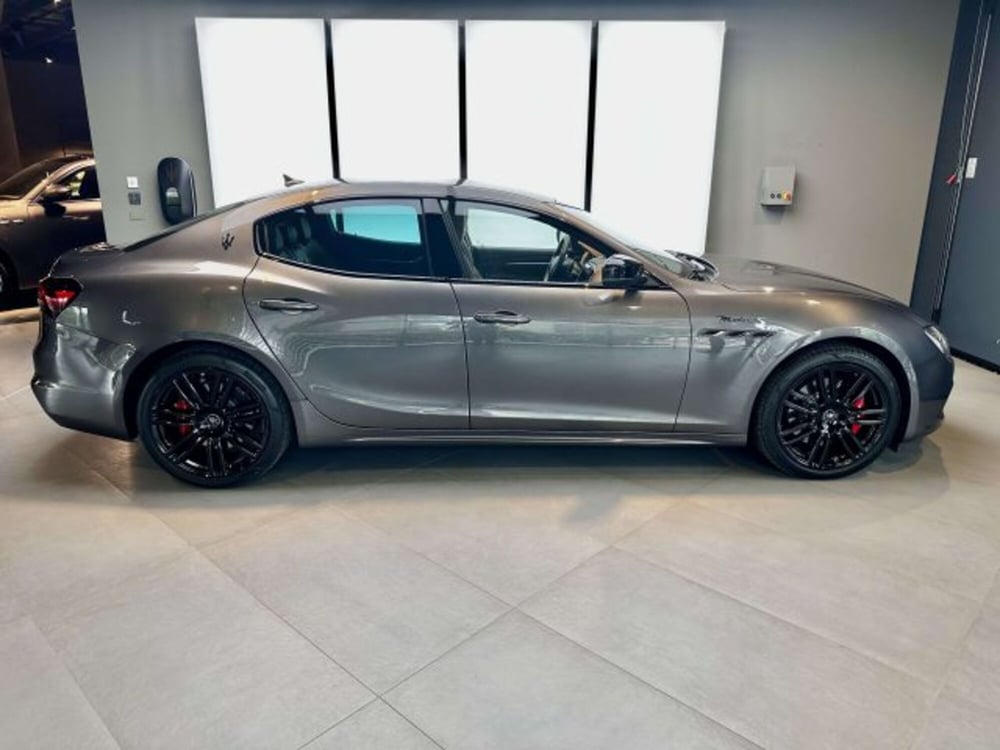 Maserati Ghibli usata a Torino (4)