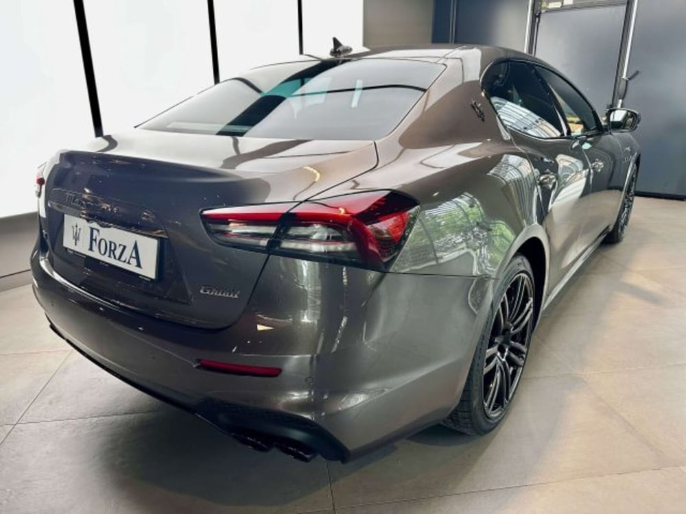 Maserati Ghibli usata a Torino (6)