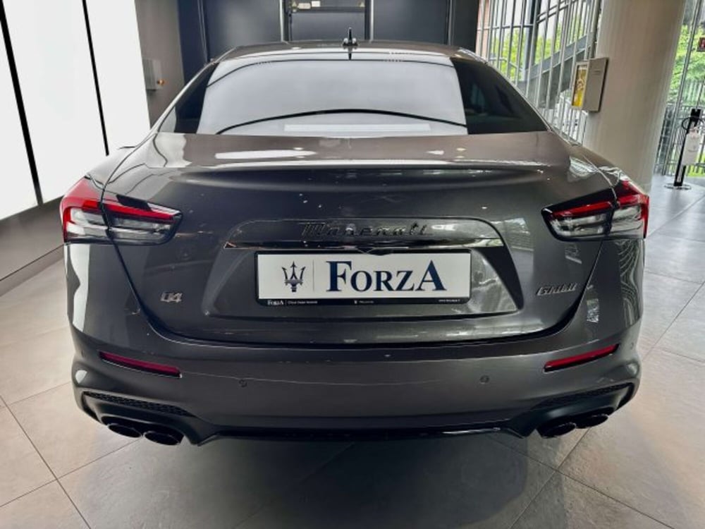 Maserati Ghibli usata a Torino (7)