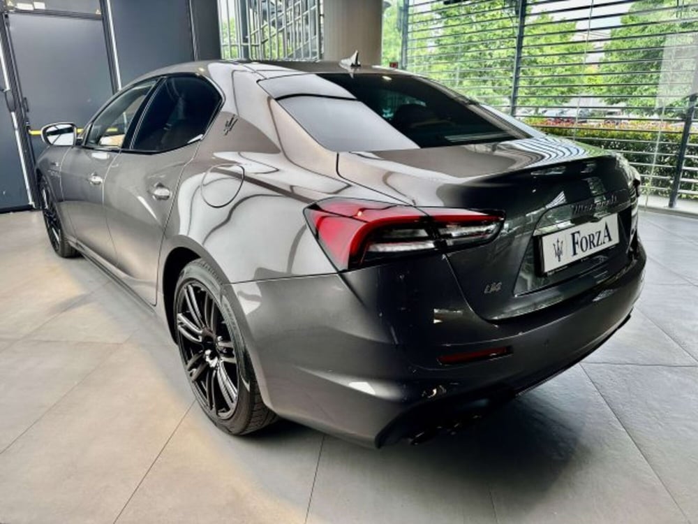 Maserati Ghibli usata a Torino (8)