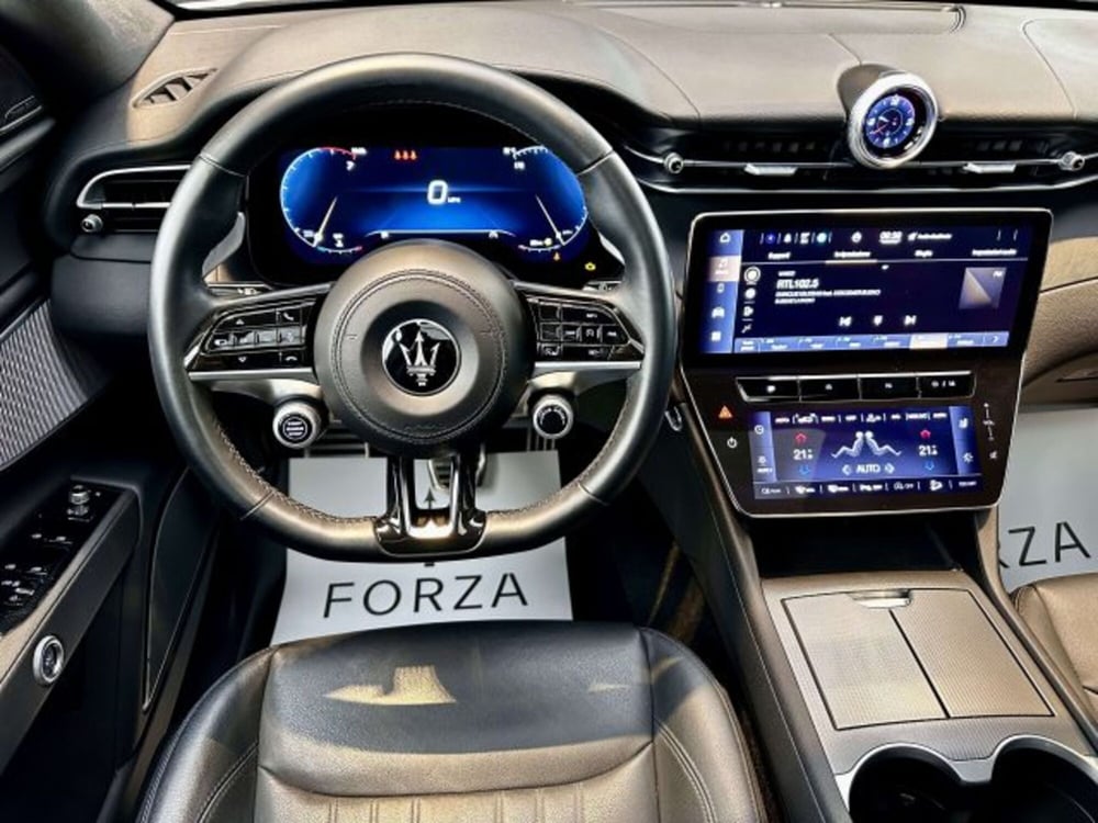 Maserati Grecale usata a Torino (14)