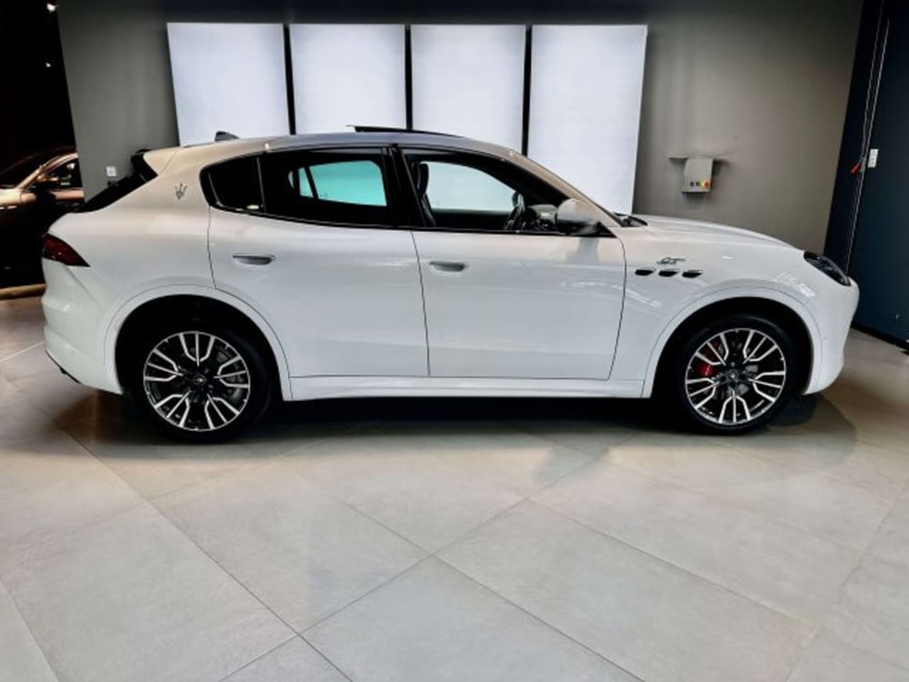 Maserati Grecale usata a Torino (4)