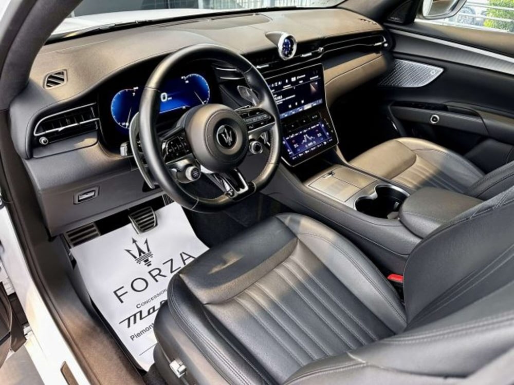 Maserati Grecale usata a Torino (9)