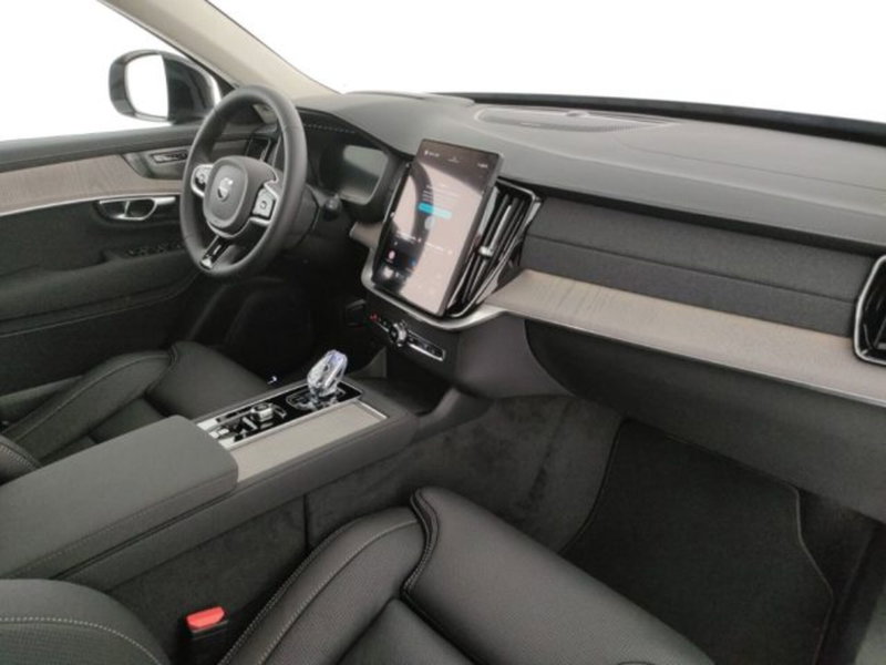 Volvo XC90 nuova a Modena (10)