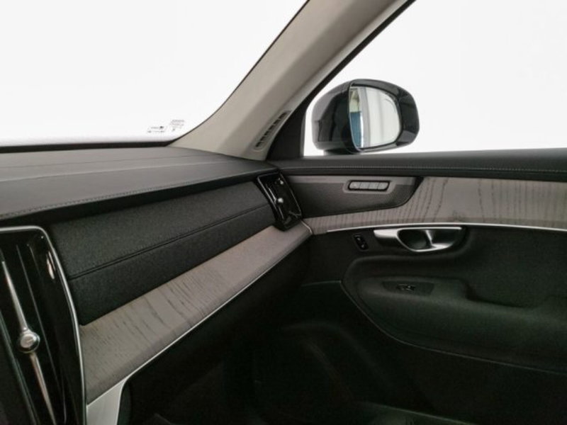 Volvo XC90 nuova a Modena (12)