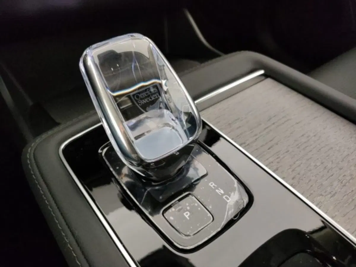 Volvo XC90 nuova a Modena (13)