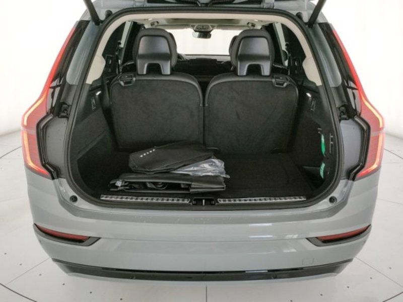 Volvo XC90 nuova a Modena (16)