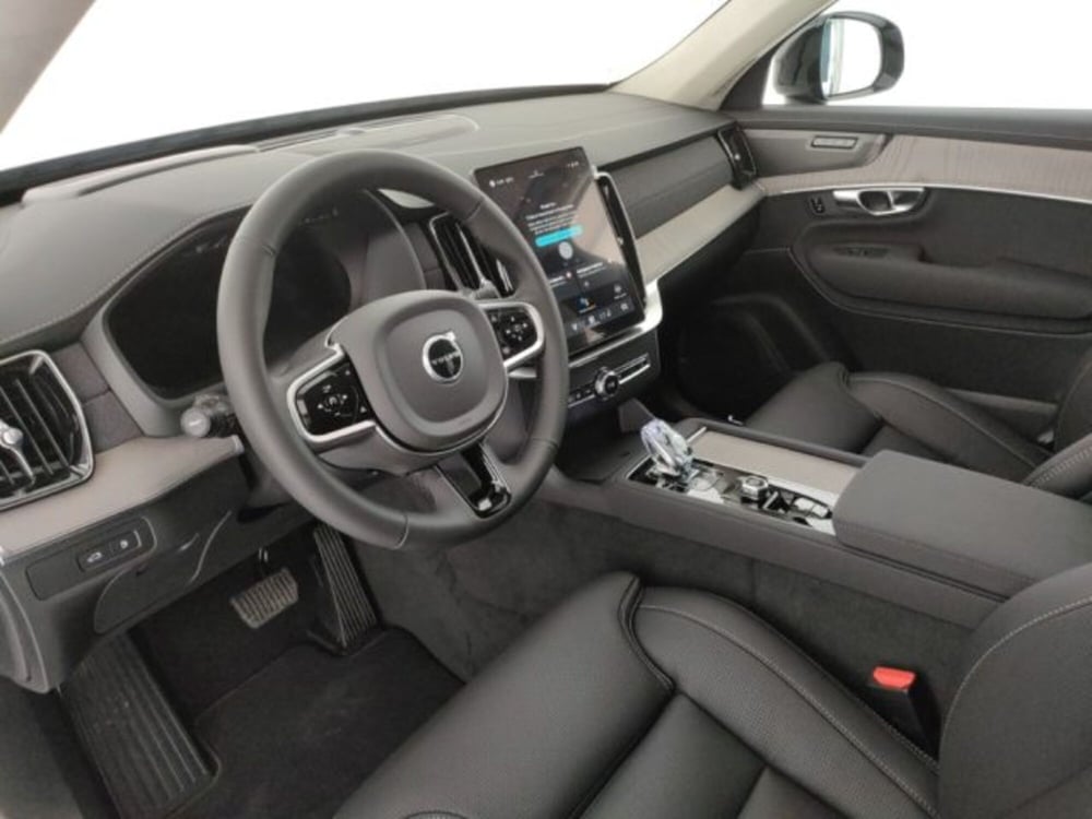 Volvo XC90 nuova a Modena (9)