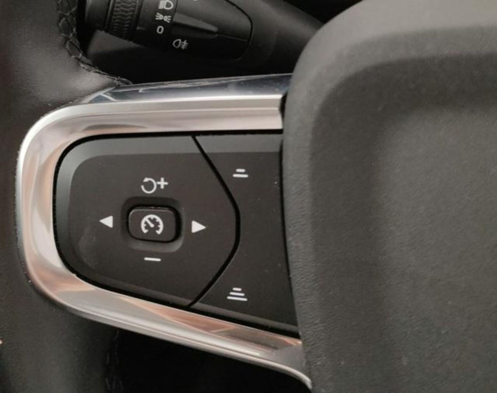 Volvo XC40 usata a Modena (16)