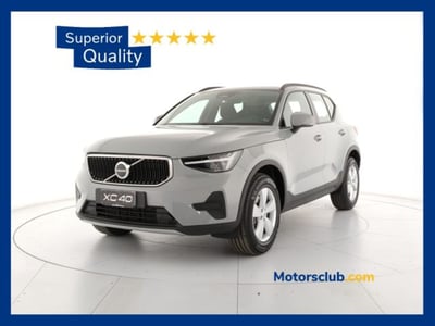 Volvo XC40 B3 automatico Essential nuova a Modena