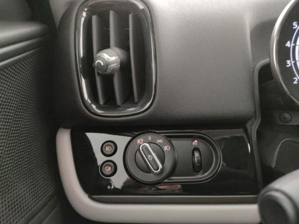 MINI Mini Countryman usata a Modena (13)