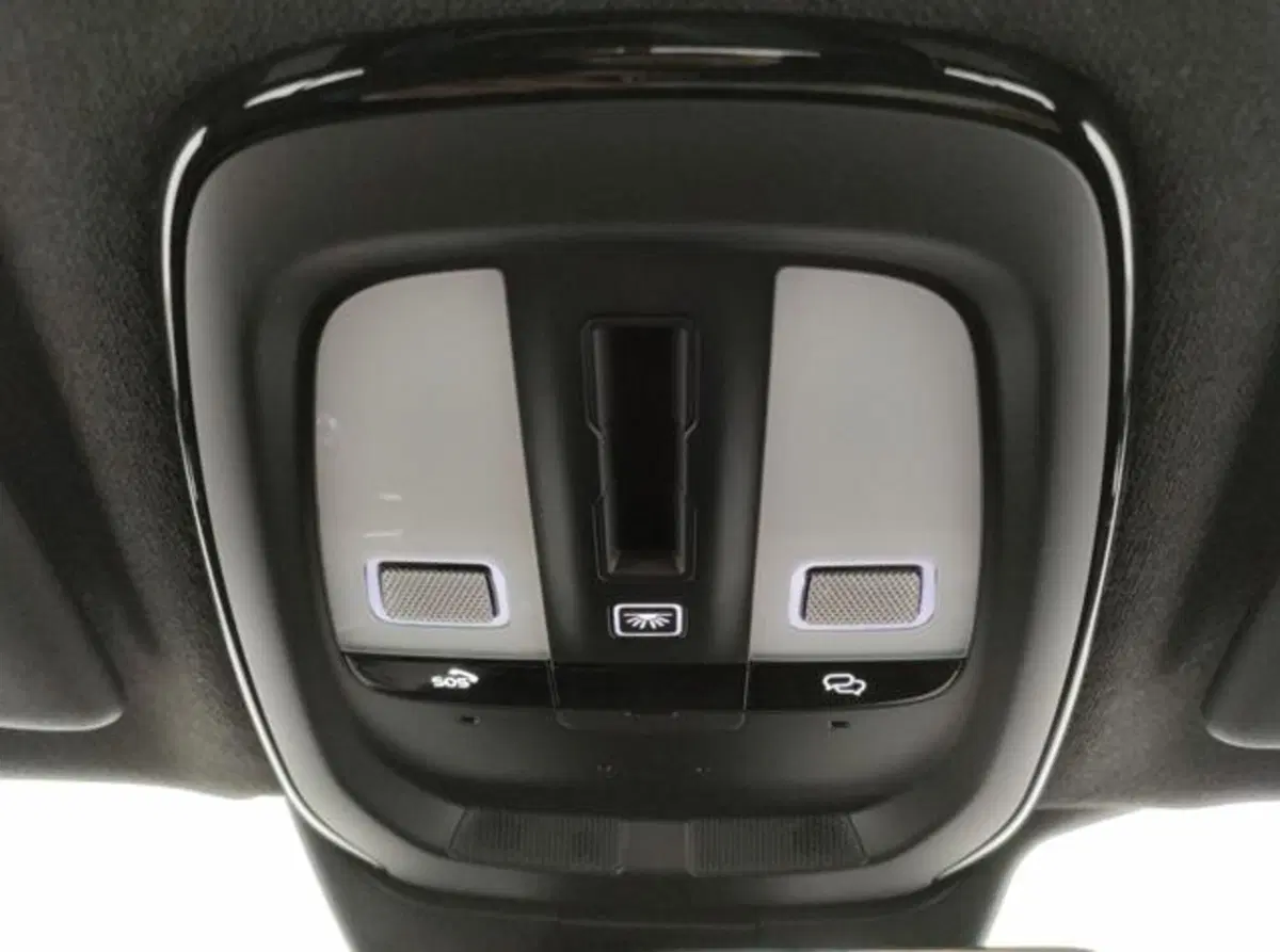 Volvo XC40 nuova a Modena (13)