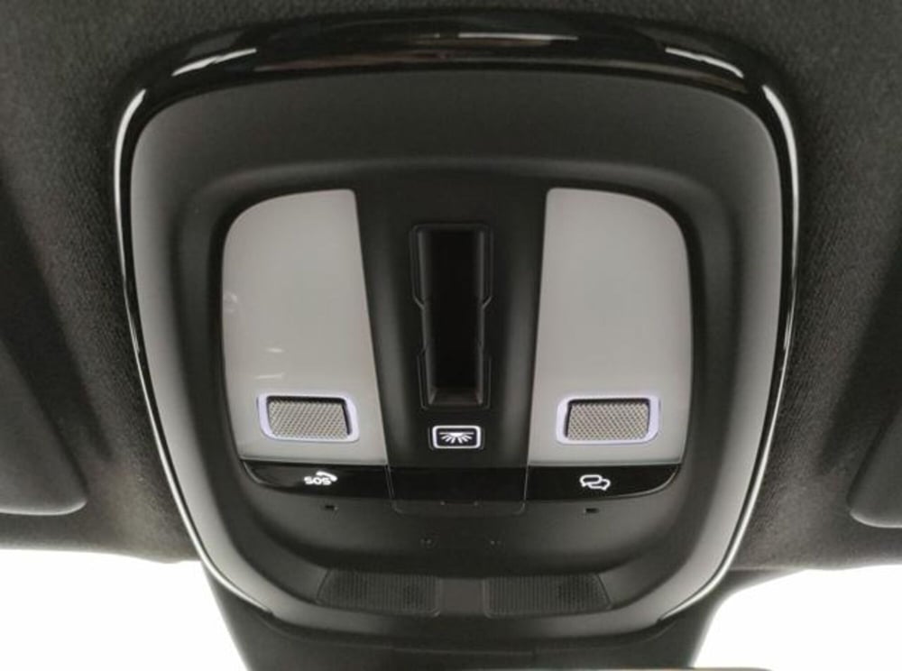 Volvo XC40 nuova a Modena (13)