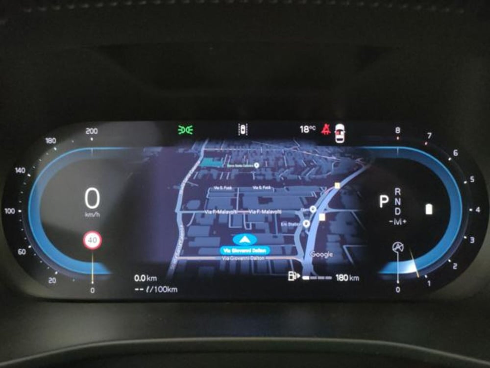 Volvo XC40 nuova a Modena (20)