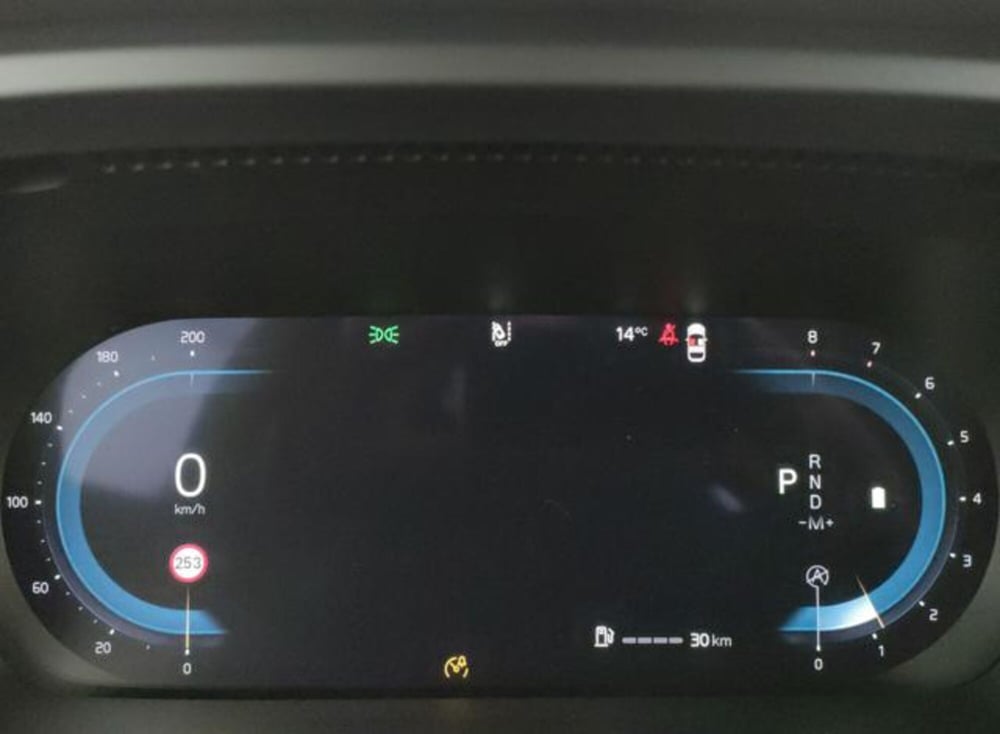 Volvo XC40 nuova a Modena (13)
