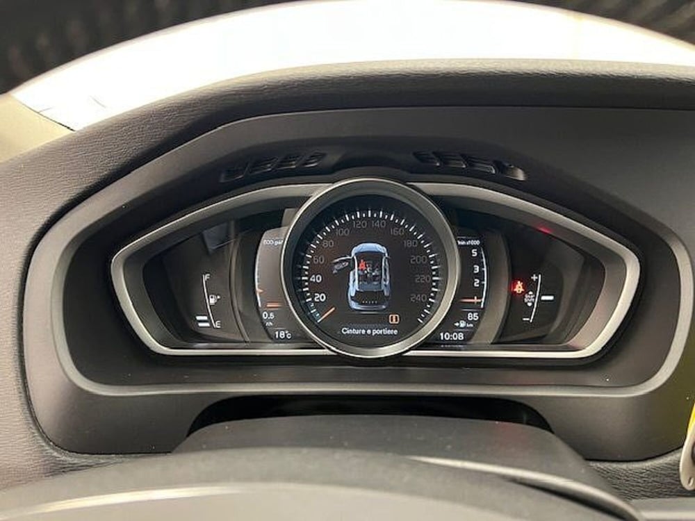 Volvo V40 Cross Country usata a Alessandria (12)