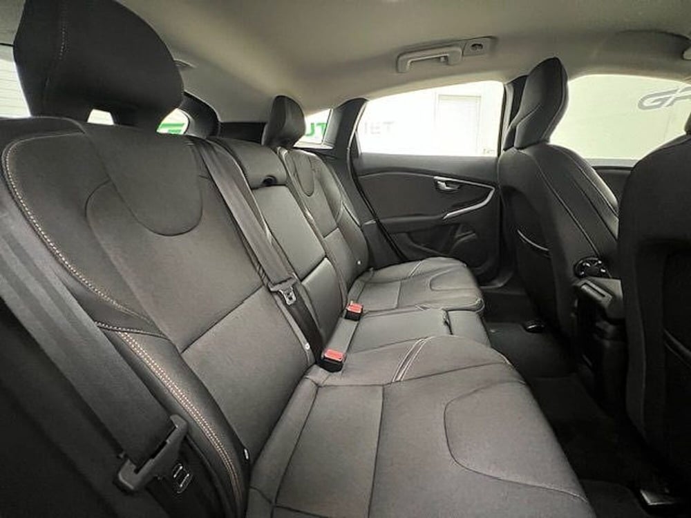 Volvo V40 Cross Country usata a Alessandria (14)