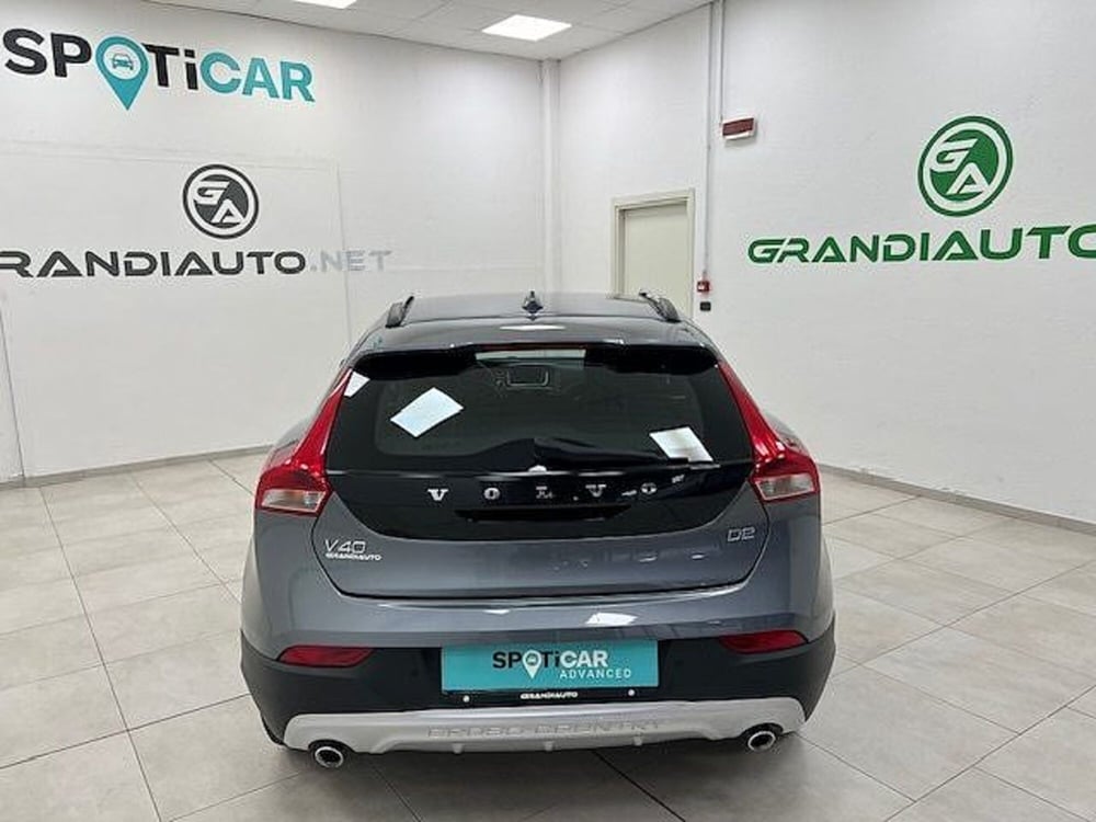 Volvo V40 Cross Country usata a Alessandria (5)